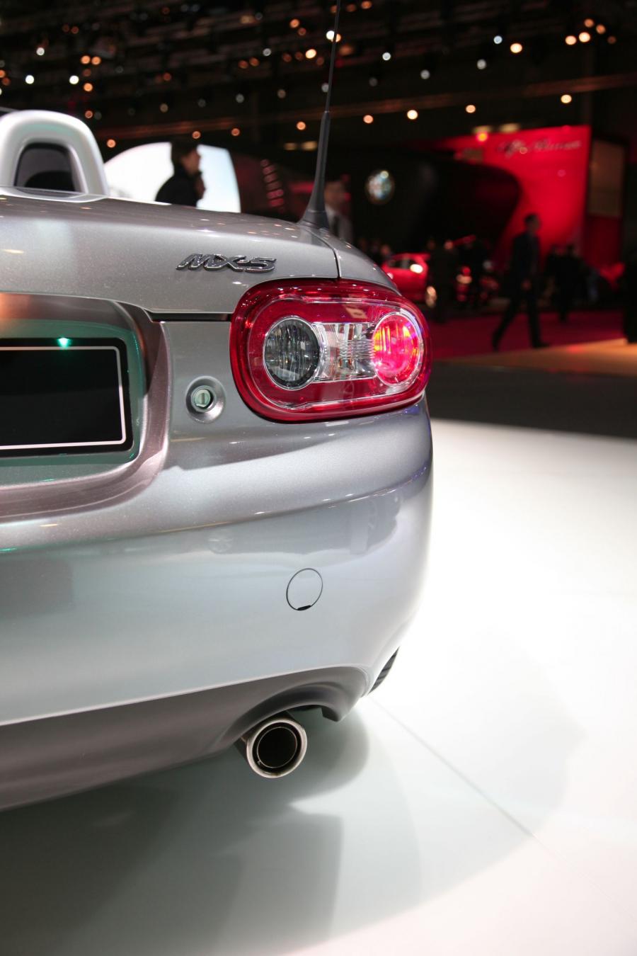  Mazda MX-5 2009 года  (фото 41 из 61)